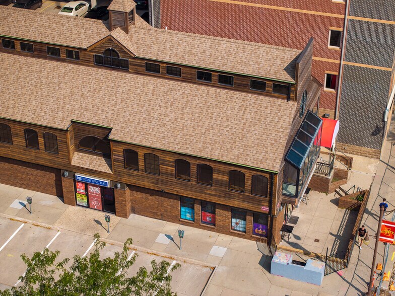 223 Welch Ave, Ames, IA à louer - Photo du bâtiment - Image 2 de 6