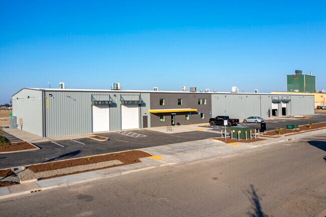 More details for 1450 Enterprise Dr, Lemoore, CA - Industrial for Sale