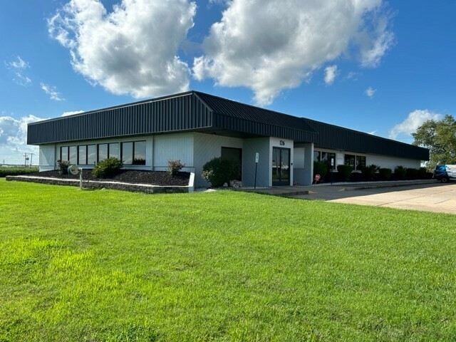 126 Airport Rd, Cape Girardeau, MO for sale - Building Photo - Image 1 of 3