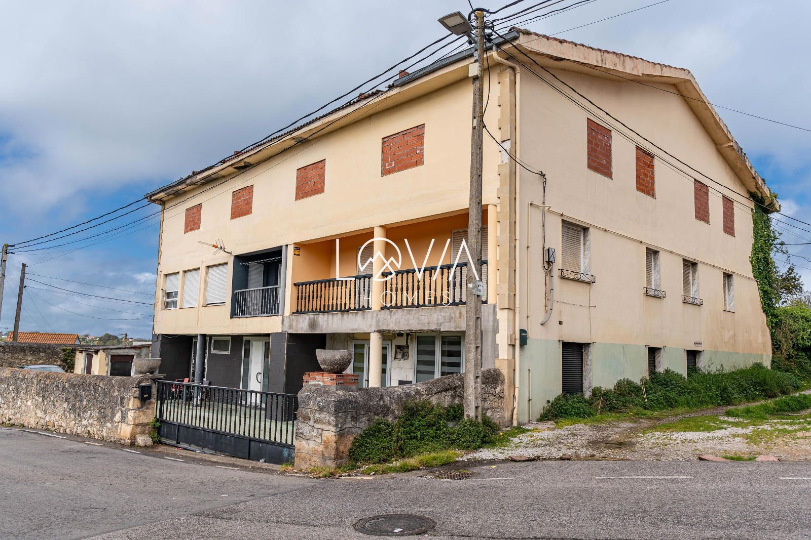 Immeuble residentiel dans Santander, Cantabria à vendre Photo principale- Image 1 de 4