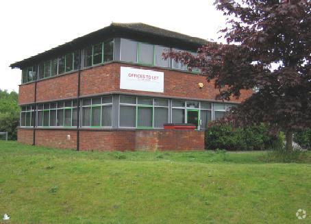 Salisbury Rd, Ringwood for lease Primary Photo- Image 1 of 3