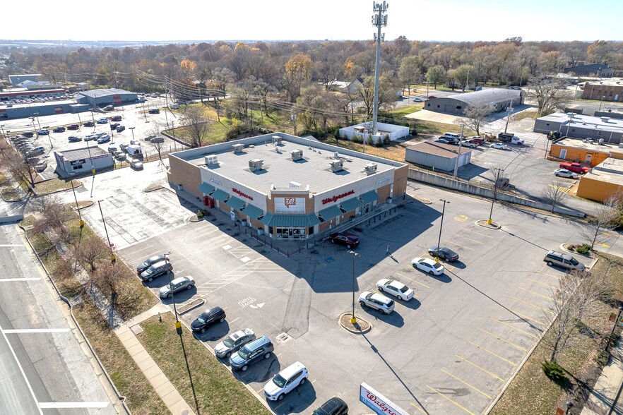 13000 S 71 Hwy, Grandview, MO for sale - Building Photo - Image 1 of 1