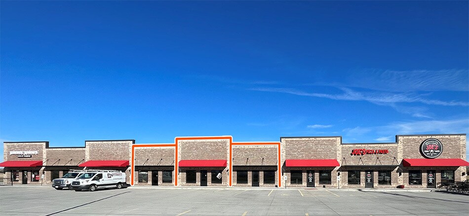 635-653 Edwardsville, Troy, IL à louer - Photo du bâtiment - Image 3 de 6