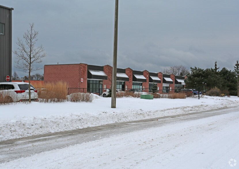 31 Barr Rd, Ajax, ON à vendre - Photo principale - Image 1 de 1