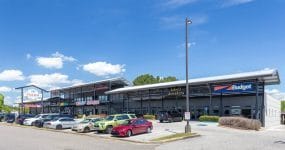 400-420 Cahaba Park Cir, Birmingham, AL for lease - Building Photo - Image 2 of 6