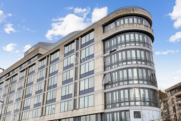 11521 Avenue Edouard Belin, Rueil-Malmaison à louer - Photo du bâtiment - Image 2 de 12