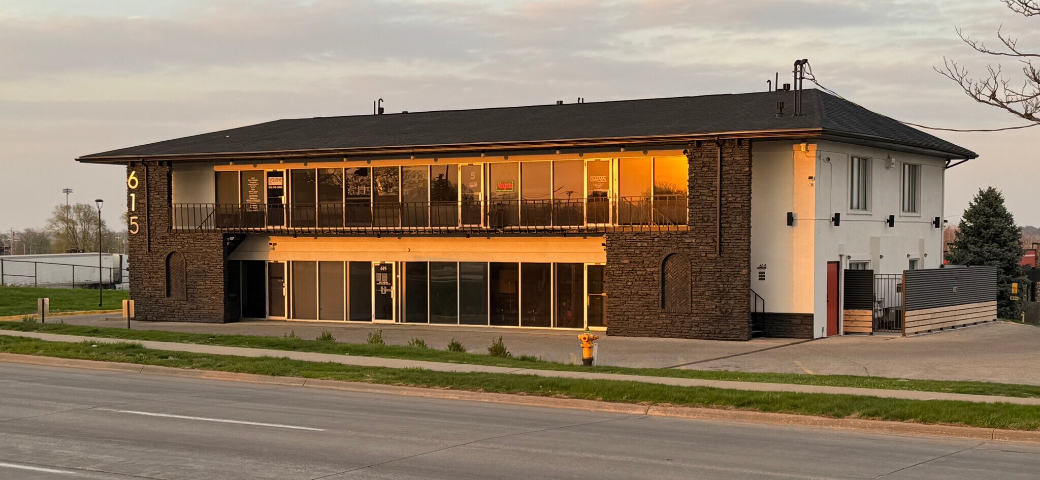 615 E 14th St, Des Moines, IA for lease Building Photo- Image 1 of 19