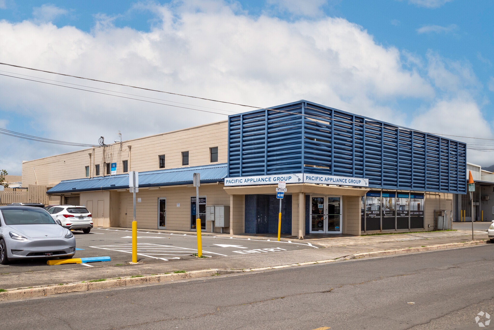650 Kohou St, Honolulu, HI for lease Building Photo- Image 1 of 6