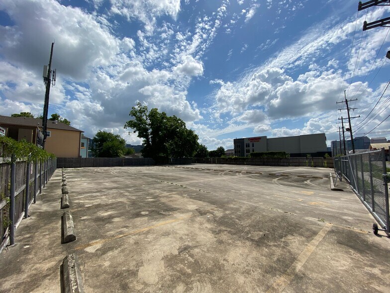 2413 Perdido St, New Orleans, LA à louer - Photo du bâtiment - Image 3 de 9