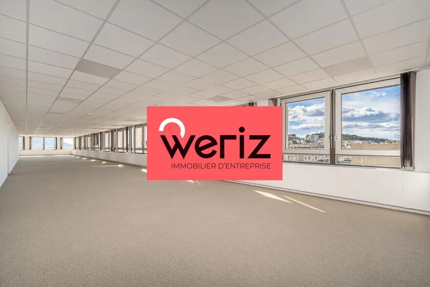 Office in Marseille for lease - Building Photo - Image 3 of 11
