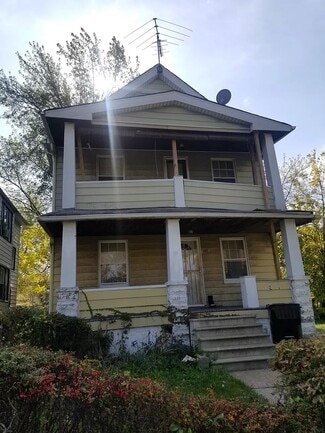 Plus de détails pour 10706 Crestwood Ave, Cleveland, OH - Multi-résidentiel à vendre
