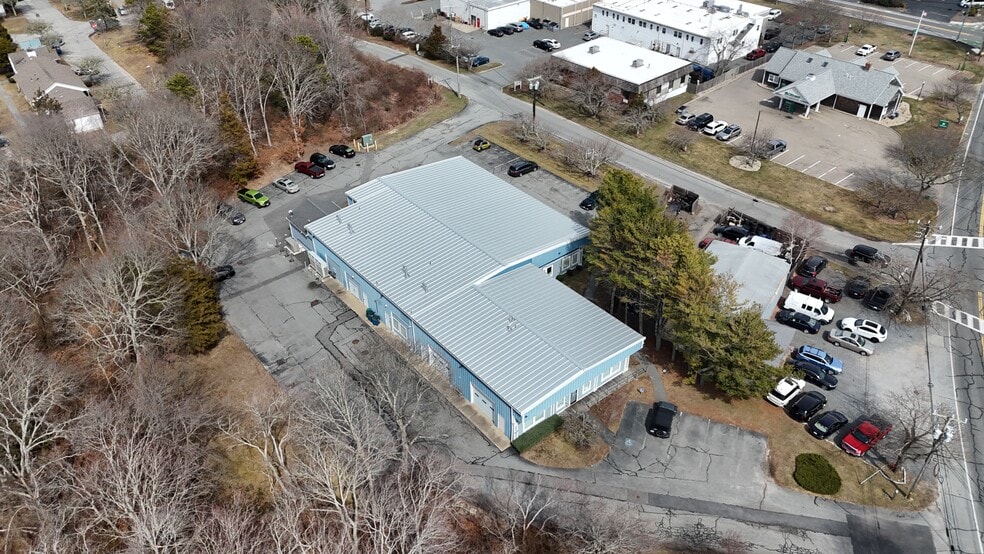 310 Dillingham Ave, Falmouth, MA for lease - Building Photo - Image 3 of 10