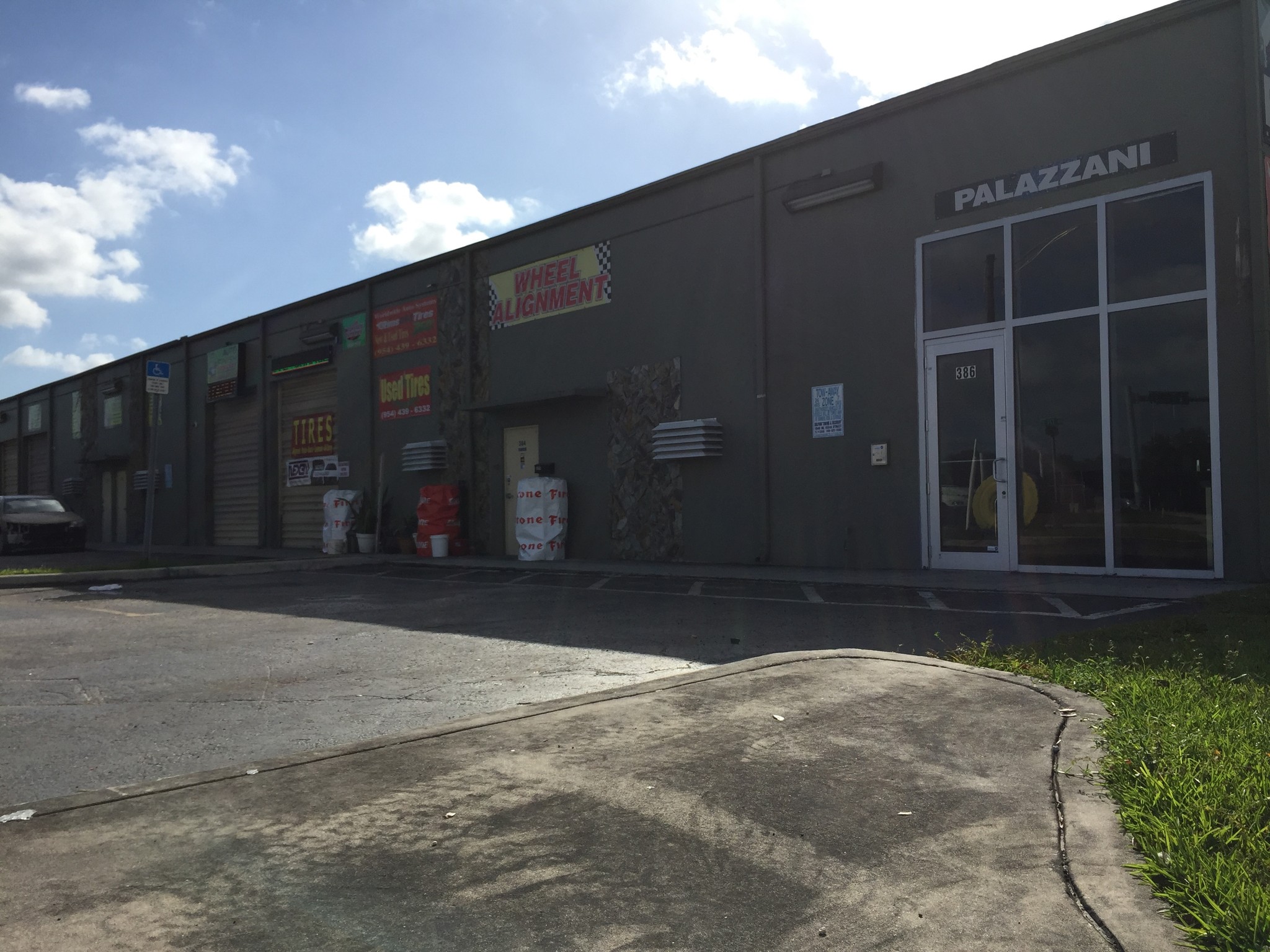 364-386 NW 171st St, Miami, FL for lease Building Photo- Image 1 of 6