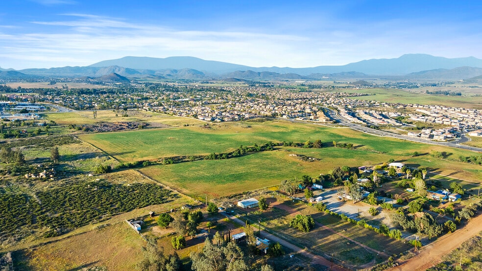 Walt Road & Brians Way, Murrieta, CA for sale - Primary Photo - Image 1 of 6