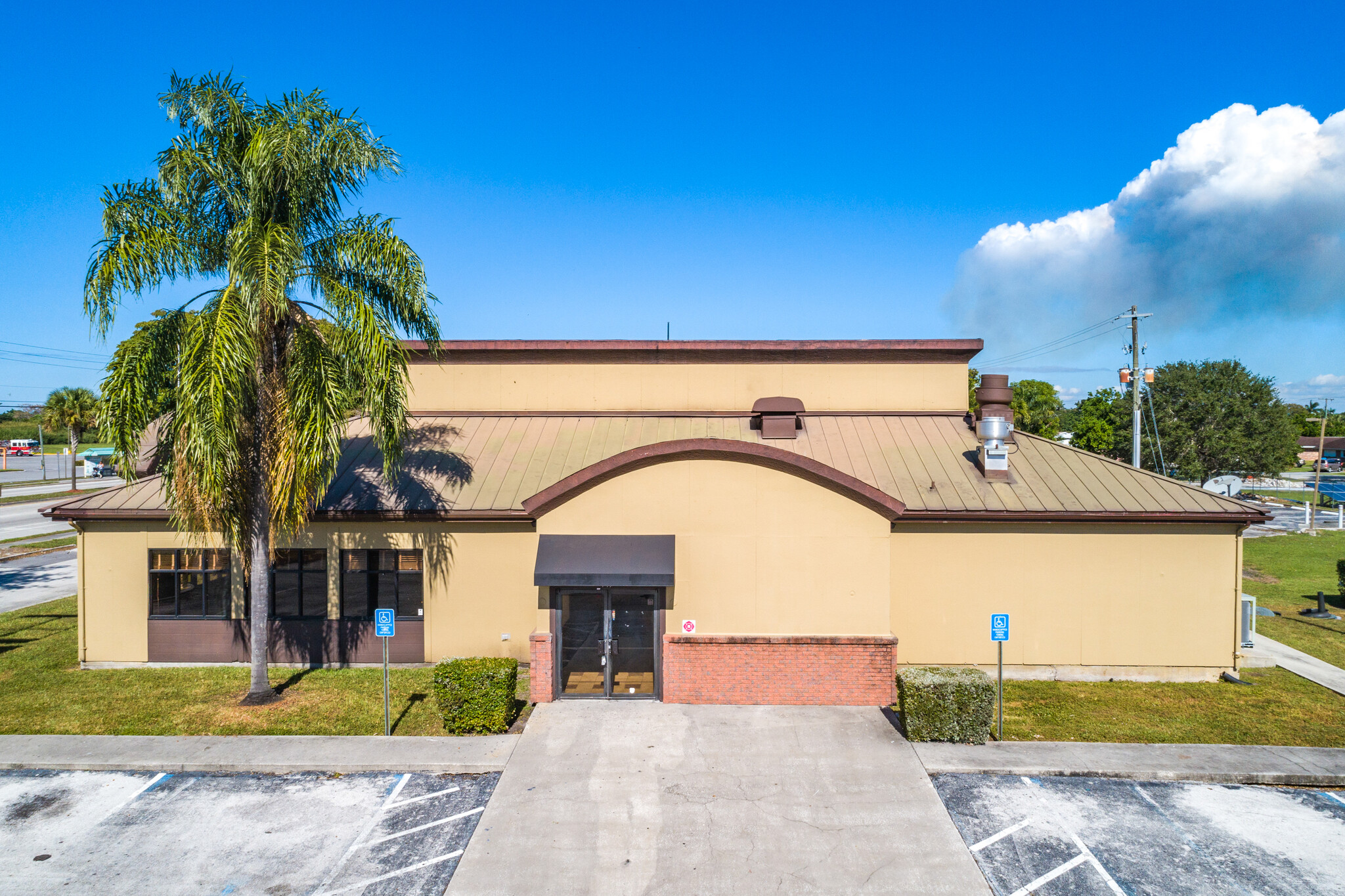 949 S Main St, Belle Glade, FL for sale Building Photo- Image 1 of 1