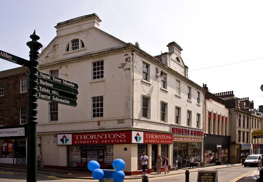 163-165 High St, Arbroath à vendre - Photo du bâtiment - Image 3 de 9