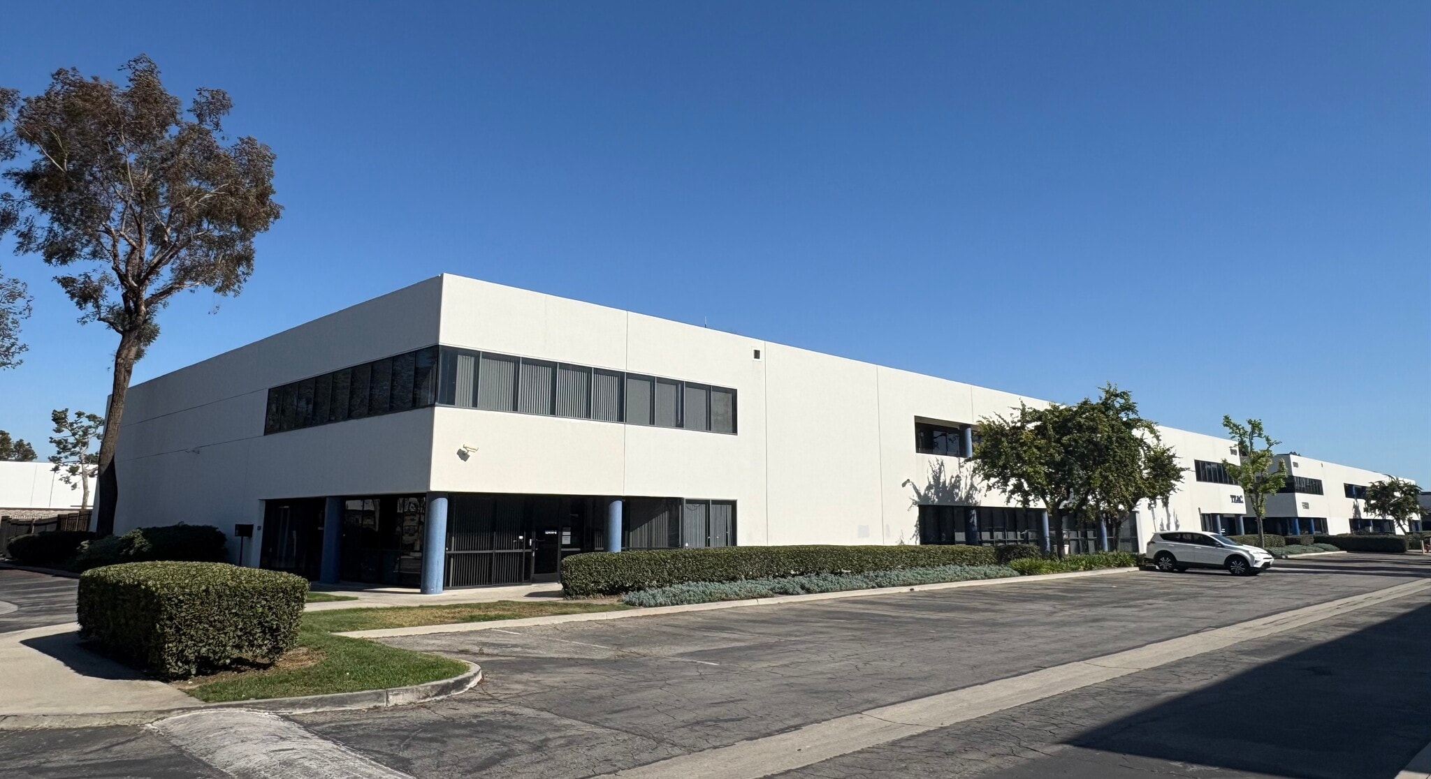 10410 Pioneer Blvd, Santa Fe Springs, CA à vendre Photo du bâtiment- Image 1 de 1