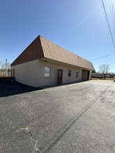 704 Bennett St, Lafayette, TN for lease Building Photo- Image 1 of 10