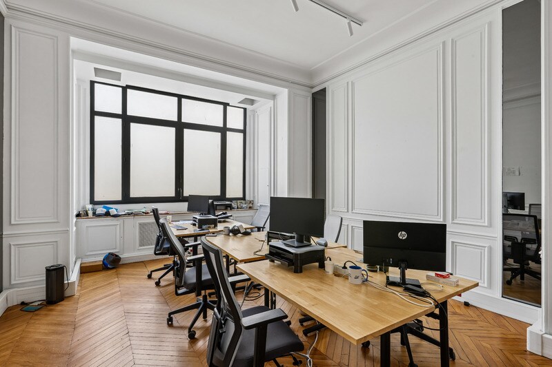 35 Rue De Rome, Paris à louer - Photo du bâtiment - Image 3 de 14