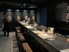 Guinea St, Bristol for lease Interior Photo- Image 1 of 2