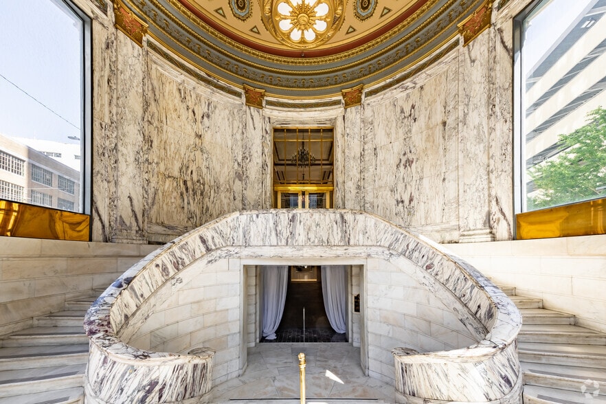 50 Hurt Plz SE, Atlanta, GA for lease - Interior Photo - Image 2 of 34