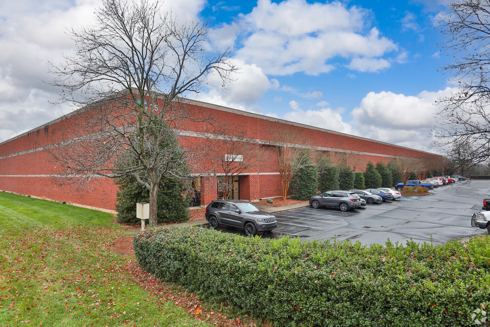 25 Brookfield Oaks Dr, Greenville, SC à louer Photo principale- Image 1 de 10