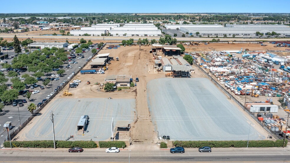 2910 S Cherry Ave, Fresno, CA for sale - Building Photo - Image 1 of 7