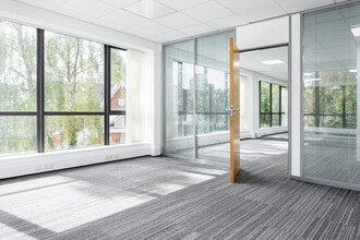 2 Lorne Park Rd, Bournemouth for lease Interior Photo- Image 2 of 3