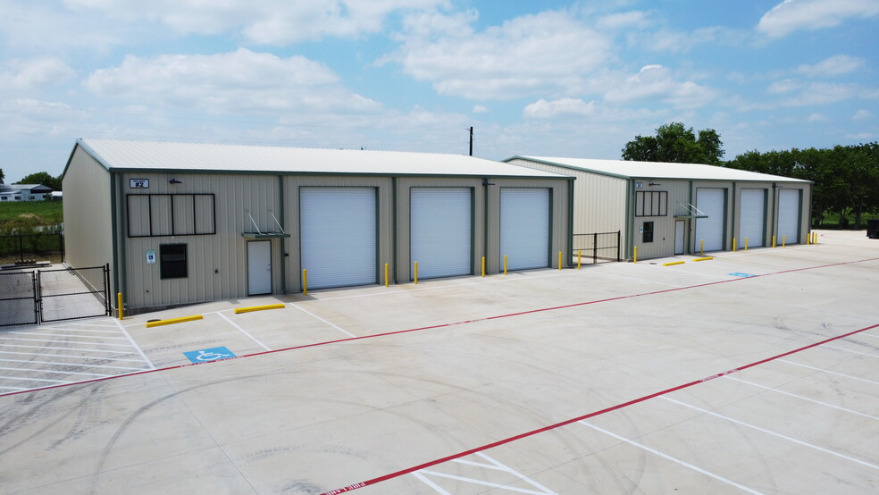 16013 FM 429, Terrell, TX à louer - Photo du bâtiment - Image 3 de 31