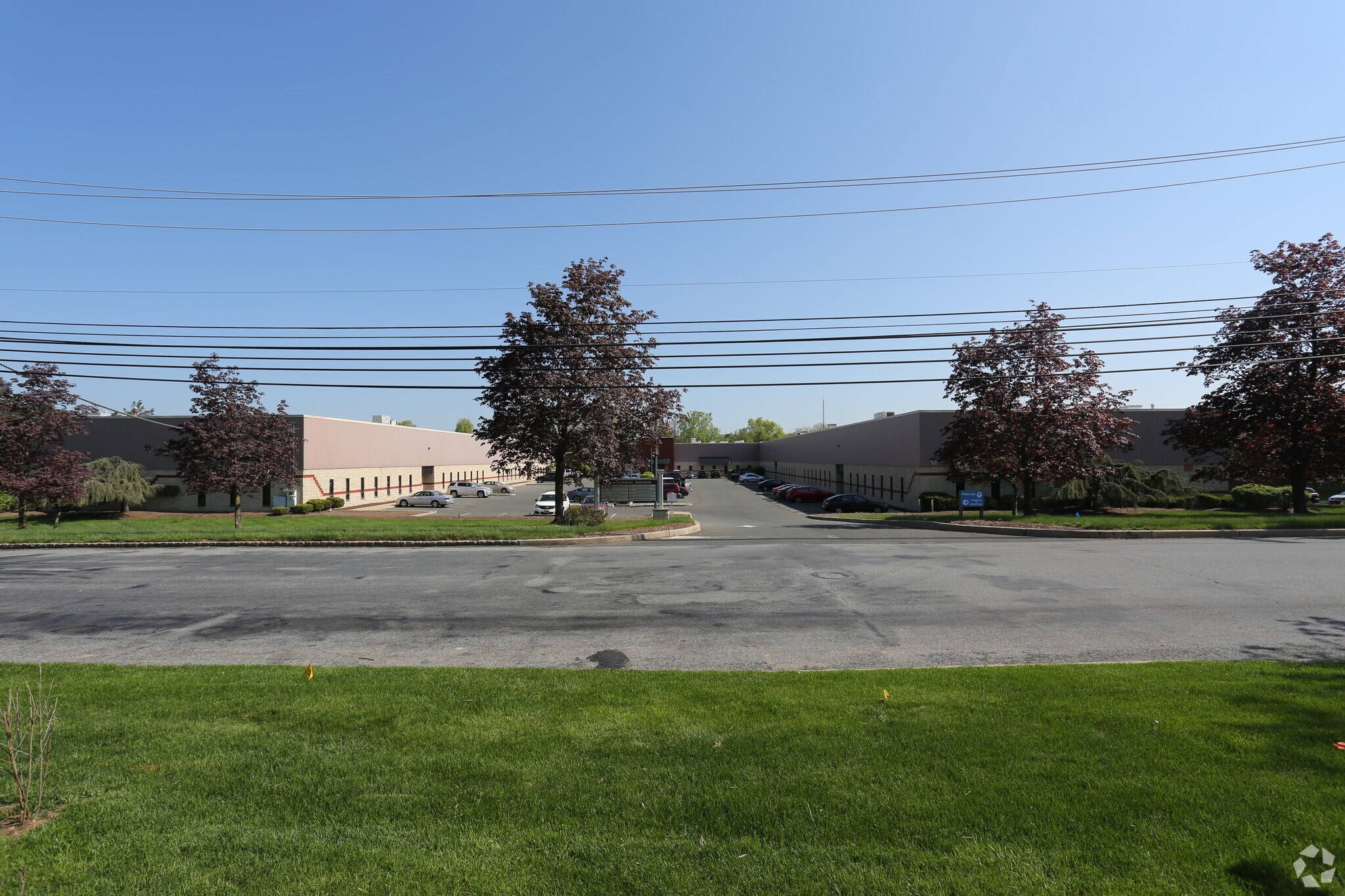 185 Industrial Pkwy, Branchburg, NJ for sale Primary Photo- Image 1 of 57