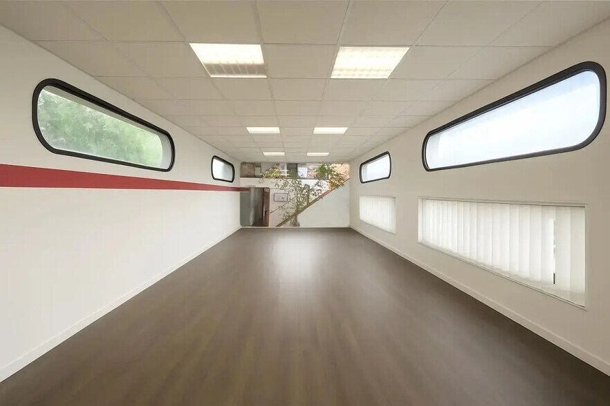 Bureau dans Boulogne-Billancourt à louer - Photo du bâtiment - Image 2 de 7