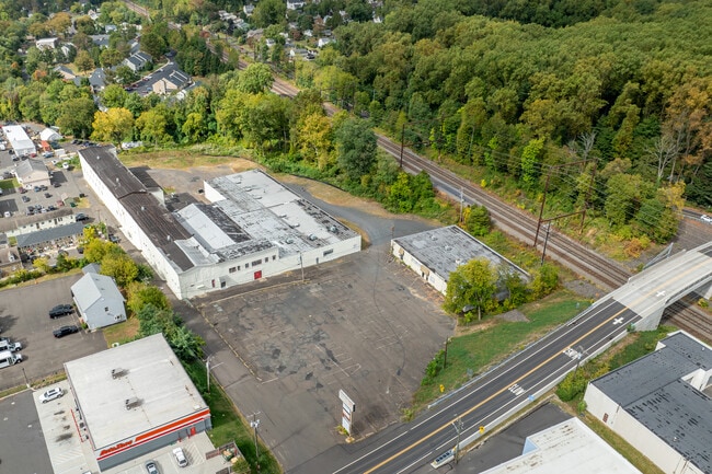 Plus de détails pour 50 Hulmeville Ave, Penndel, PA - Industriel à vendre