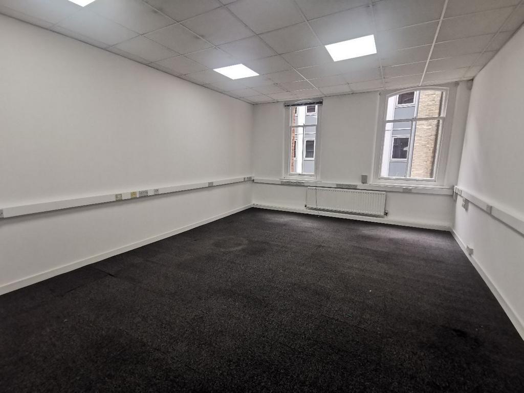 7-15 Pink Ln, Newcastle Upon Tyne for lease Primary Photo- Image 1 of 16