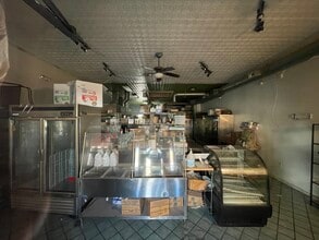 4009 34th St, Mount Rainier, MD for sale Interior Photo- Image 2 of 2