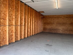 606 S Staley Rd, Champaign, IL à louer Photo du bâtiment- Image 2 de 5