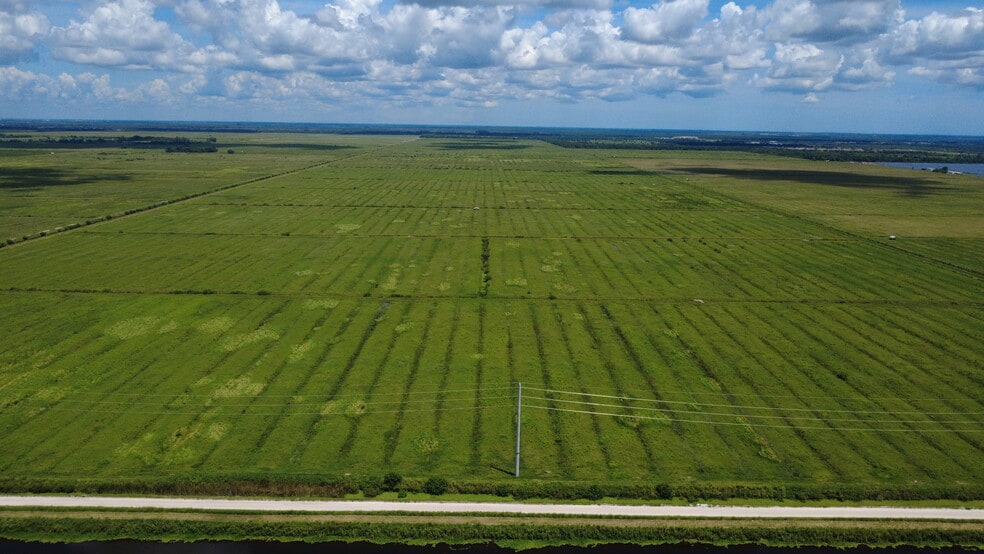 Oslo Rd, Vero Beach, FL for sale - Primary Photo - Image 1 of 21