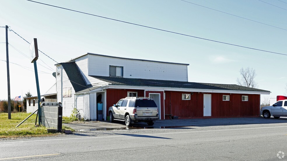 2103 Baltimore St, Defiance, OH à vendre - Photo du bâtiment - Image 1 de 9