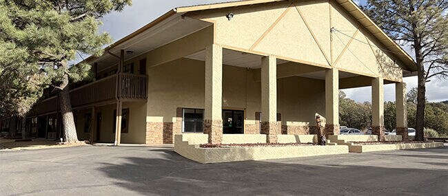 111 Pine Springs Rd, Ruidoso, NM à vendre Photo principale- Image 1 de 3