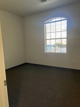 6226 Colleyville Blvd, Colleyville, TX à louer Photo du bâtiment- Image 2 de 7