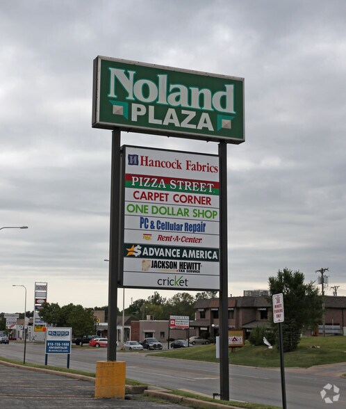 3503-3519 S Noland Rd, Independence, MO for lease - Building Photo - Image 2 of 4