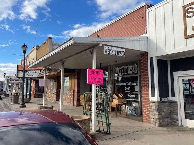 Plus de détails pour 57 N Main St, Roosevelt, UT - Bureau à vendre