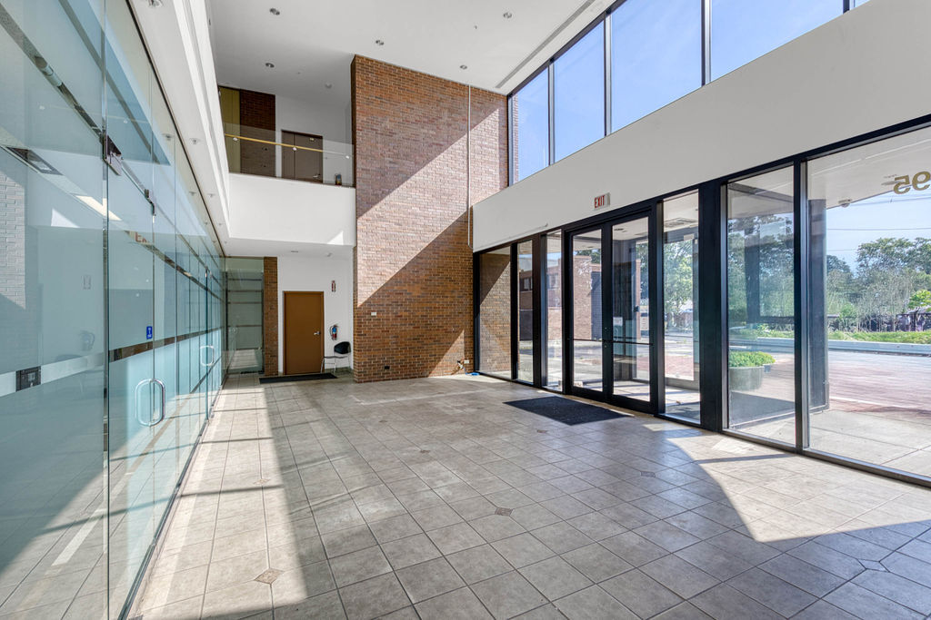 195 N Grant Ave, Columbus, OH for sale Interior Photo- Image 1 of 29