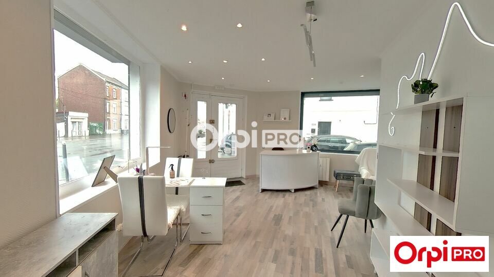 Retail in Lille for lease Interior Photo- Image 1 of 6