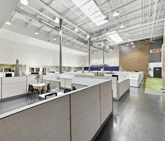 9300-9500 Boul Du Golf, Montréal, QC for lease Interior Photo- Image 1 of 6