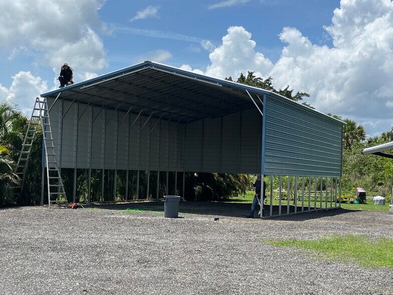 1210 Hartman Rd, Fort Pierce, FL à vendre - Photo du bâtiment - Image 2 de 37