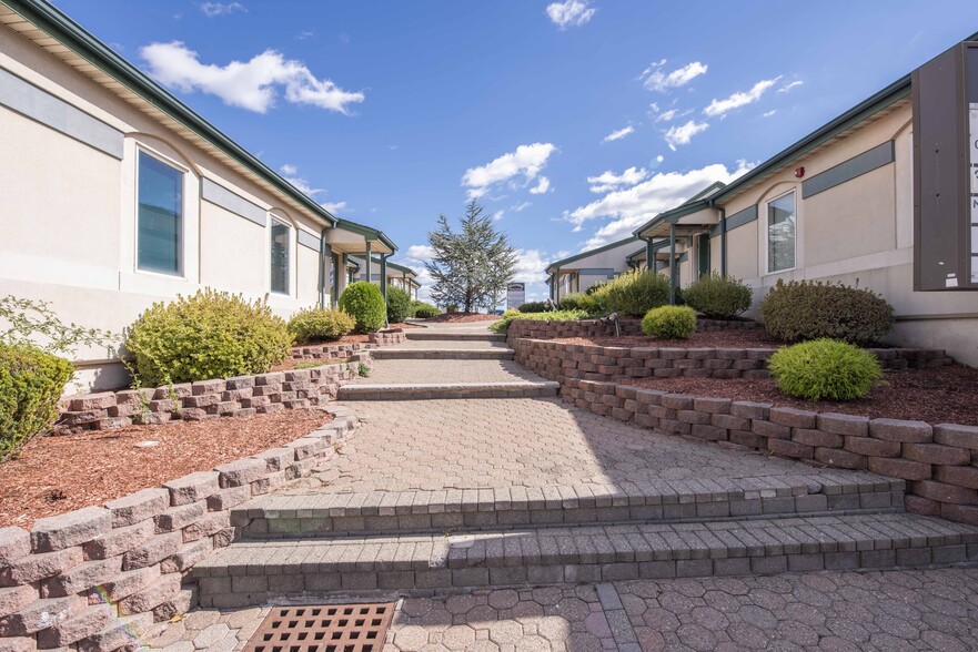 17-19 S Main St, Manville, NJ à vendre - Photo principale - Image 3 de 66