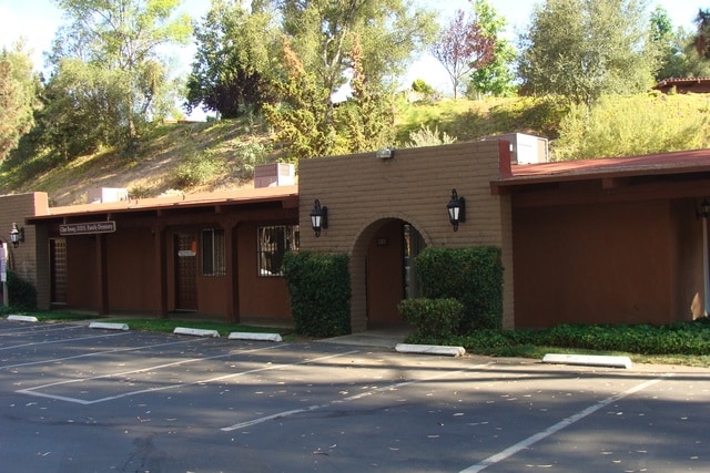 2055-2065 Arnold Way, Alpine, CA for lease Building Photo- Image 1 of 7