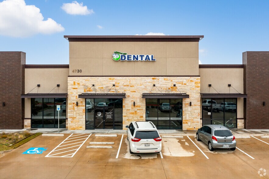 4730 Windhaven Pky, The Colony, TX à louer - Photo du bâtiment - Image 3 de 7