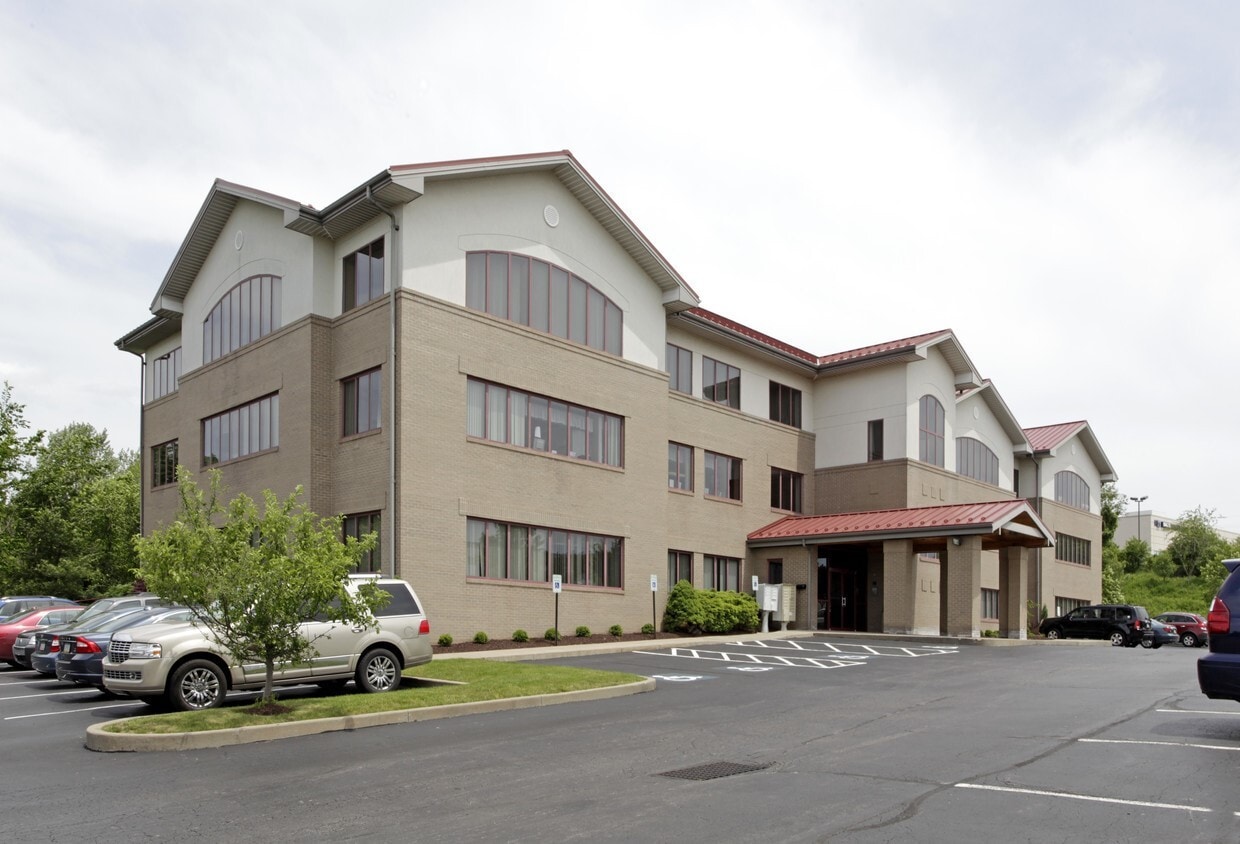 1000 Brooktree Rd, Wexford, PA for lease Primary Photo- Image 1 of 4