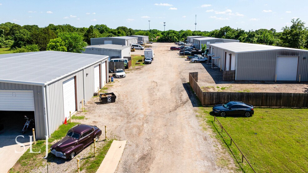 5160-5172 Lemons Rd, Fort Worth, TX à vendre - Photo du bâtiment - Image 2 de 21